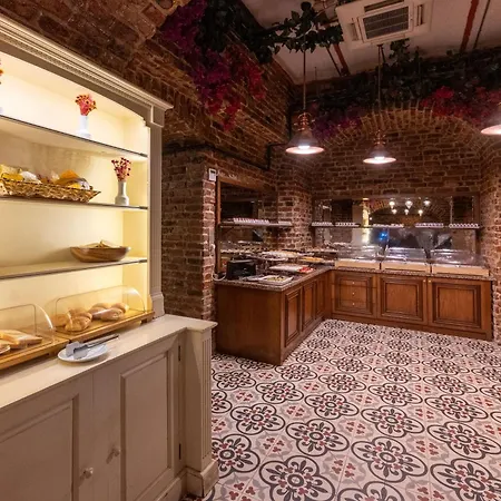 Meserret Palace - Special Category 4*