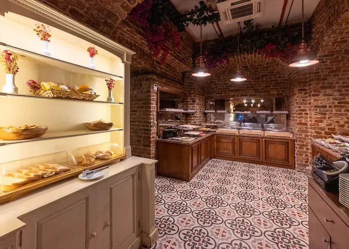 Meserret Palace - Special Category 4*